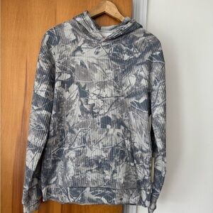 Negative Space Camouflage Pattern Hoodie for women